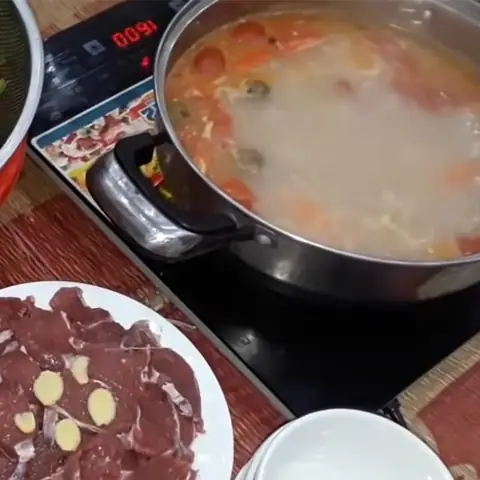 Cách nấu lẩu trâu hầm sả thơm lừng, bổ dưỡng tại gia