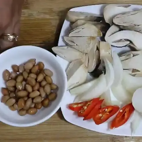 Cách nấu lẩu trâu hầm sả thơm lừng, bổ dưỡng tại gia