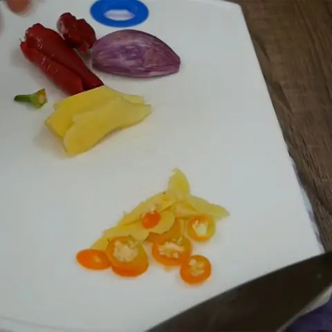 Cách làm lẩu vịt khoai môn thơm ngon, chuẩn vị tại nhà