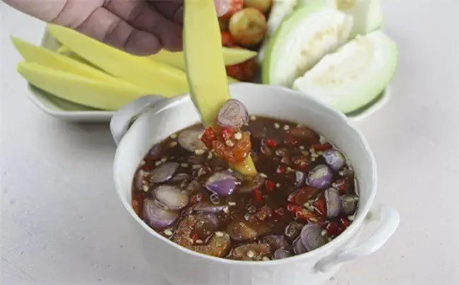 Cách Nấu Mắm Chấm Xoài Ngon Đậm Đà, Chuẩn Vị Việt