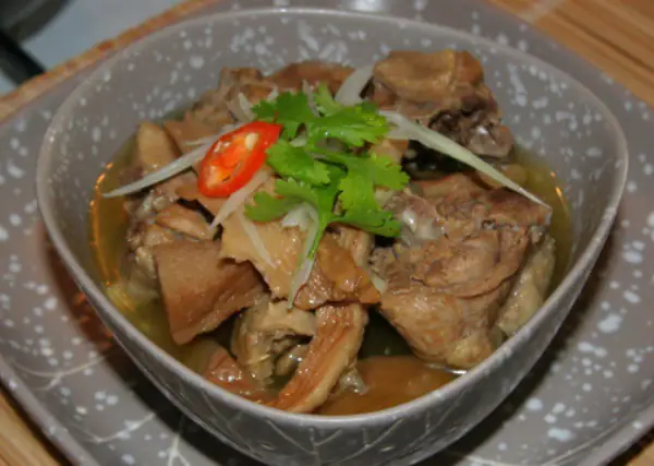 Cách nấu gà kho măng khô