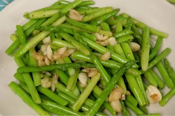 Cách Nấu Măng Tây Xào Tỏi Ngon, Chuẩn Vị, Dễ Làm Cách Nấu Măng Tây Xào Tỏi Ngon, Chuẩn Vị, Dễ Làm
