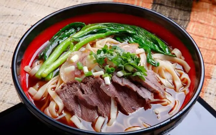 Cách Nấu Mì Bò Rau Cải Thơm Ngon, Bổ Dưỡng Cho Cả Gia Đình Cách Nấu Mì Bò Rau Cải Thơm Ngon, Bổ Dưỡng Cho Cả Gia Đình