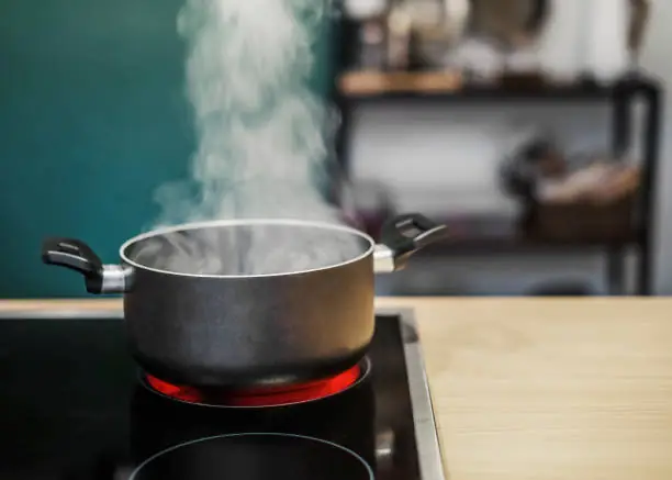 Cách Nấu Mì Cay Khô Đơn Giản Chuẩn Vị Tại Nhà Cách Nấu Mì Cay Khô Đơn Giản Chuẩn Vị Tại Nhà