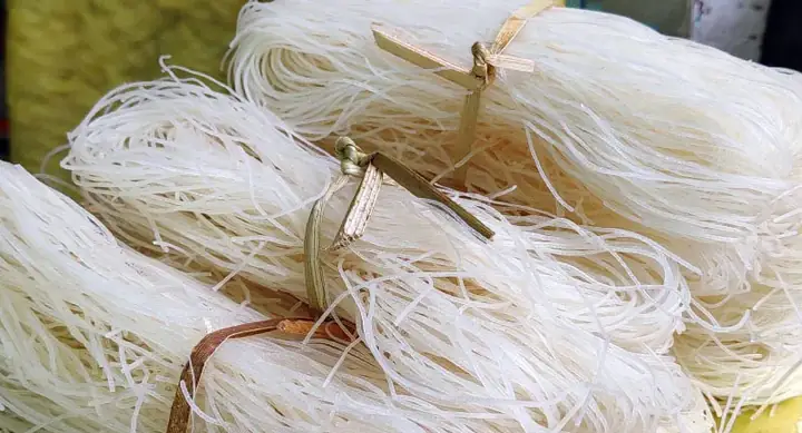 Cách Nấu Mì Gạo Với Trứng Ngon Chuẩn Vị, Giàu Dinh Dưỡng Cách Nấu Mì Gạo Với Trứng Ngon Chuẩn Vị, Giàu Dinh Dưỡng