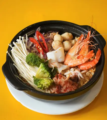 Nấu Mì Gói Hàn Quốc Sao Cho Ngon Chuẩn Vị Seoul?