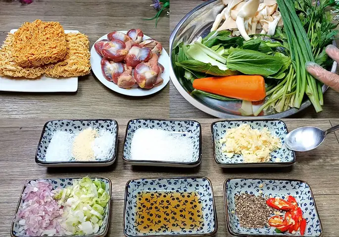 Cách Nấu Mì Lòng Gà Ngon Chuẩn Vị Tại Nhà