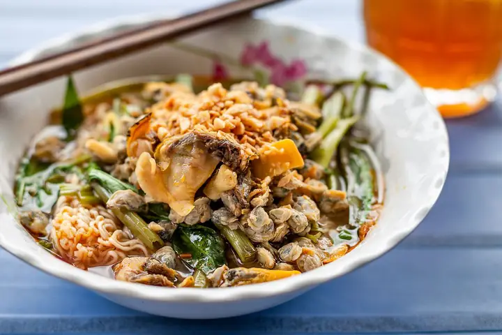 Cách Nấu Mì Ốc Hến Bạch Tuộc Thơm Ngon Chuẩn Vị Tại Nhà