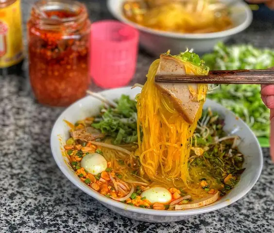 Hướng Dẫn Cách Nấu Mì Quảng Đá Chẹt Nha Trang Chuẩn Vị