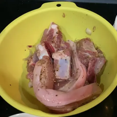 Cách nấu mì quảng Đà Lạt: Hướng dẫn chi tiết tại nhà