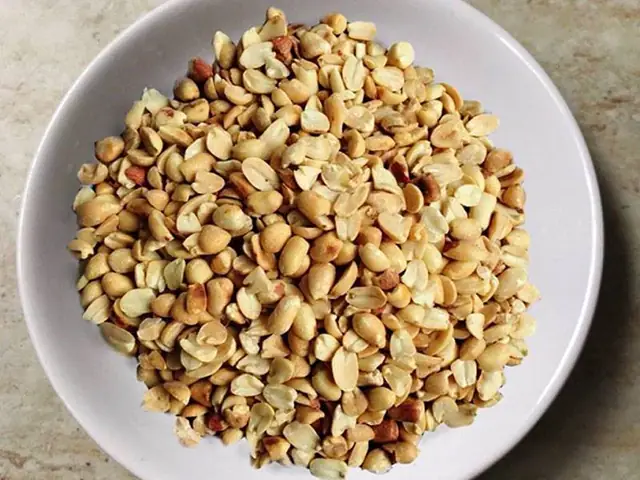 Cách Nấu Mì Quảng Giò Heo Ngon Đậm Đà Chuẩn Vị Gia Truyền