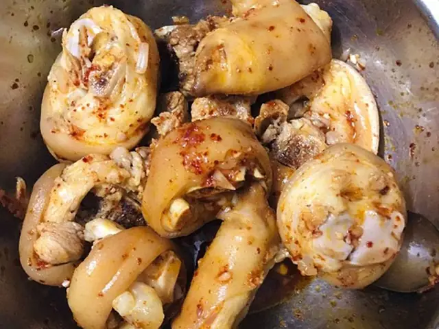 Hướng Dẫn Chi Tiết Cách Nấu Mì Quảng Giò Heo Ngon Chuẩn Vị