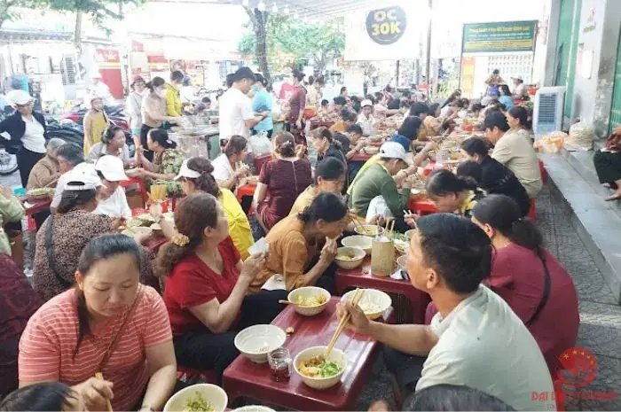 Cách Nấu Mì Quảng Phú Chiêm Chuẩn Vị Tại Nhà