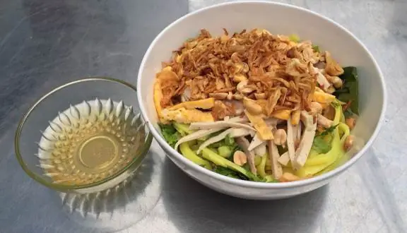 Cách Nấu Mì Quảng Trộn Chay Chuẩn Vị Đậm Đà Tại Nhà