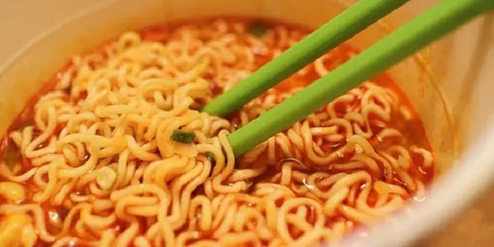 Cách Nấu Mì Tôm Đúng Cách: Bí Quyết Để Món Ăn Thêm Thơm Ngon và Hấp Dẫn