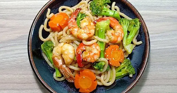 Cách Nấu Mì Xào Hải Sản Thơm Ngon Chuẩn Vị Tại Nhà