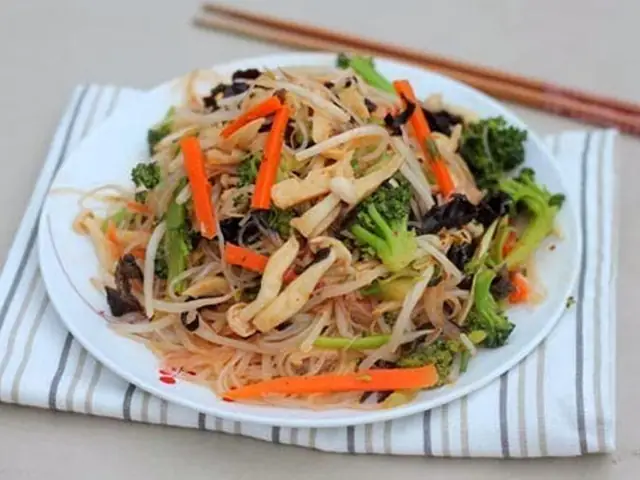 Bí Quyết Cách Nấu Miến Dong Ngon Dai Giòn Chuẩn Vị Bí Quyết Cách Nấu Miến Dong Ngon Dai Giòn Chuẩn Vị