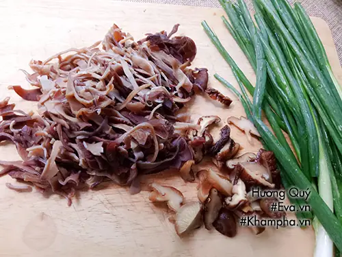 Hướng Dẫn Cách Nấu Miến Gà Măng Tươi Thơm Ngon Chuẩn Vị Hướng Dẫn Cách Nấu Miến Gà Măng Tươi Thơm Ngon Chuẩn Vị