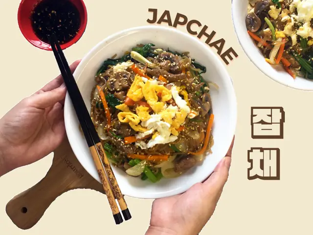 Cách Nấu Miến Hàn Quốc Japchae Chuẩn Vị Thơm Ngon Tại Nhà?