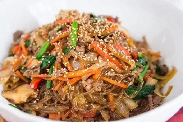 Cách Nấu Miến Hàn Quốc Japchae Chuẩn Vị Thơm Ngon Tại Nhà?