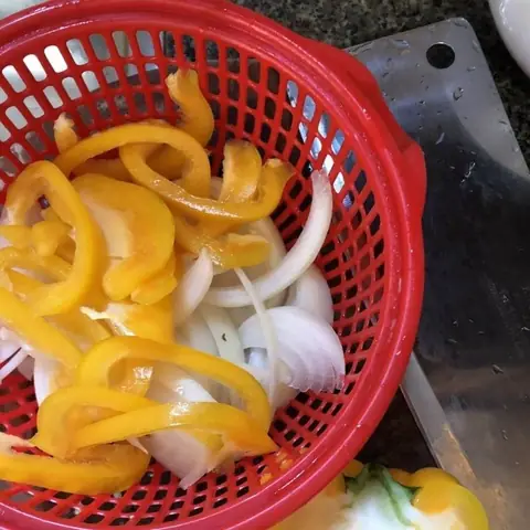 Cách Nấu Miến Xào Hàn Quốc Đậm Đà Chuẩn Vị Tại Nhà Cách Nấu Miến Xào Hàn Quốc Đậm Đà Chuẩn Vị Tại Nhà