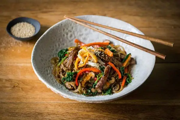 Hướng Dẫn Chi Tiết Cách Nấu Miến Xào Ngon Tại Nhà