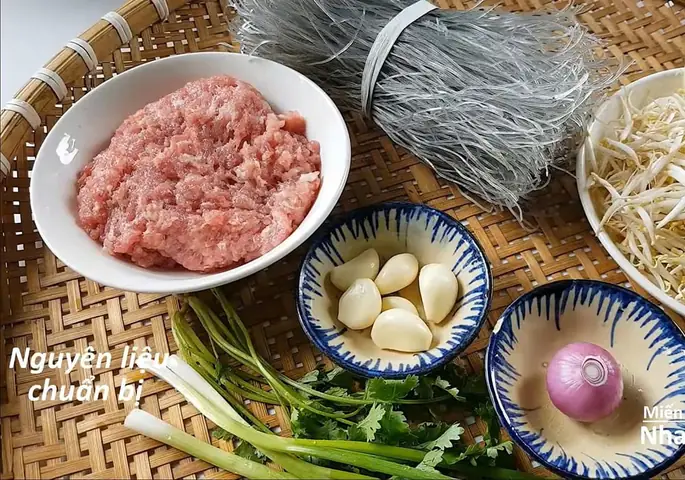 Công thức miến xào thịt băm chuẩn vị, dễ làm tại nhà Công thức miến xào thịt băm chuẩn vị, dễ làm tại nhà