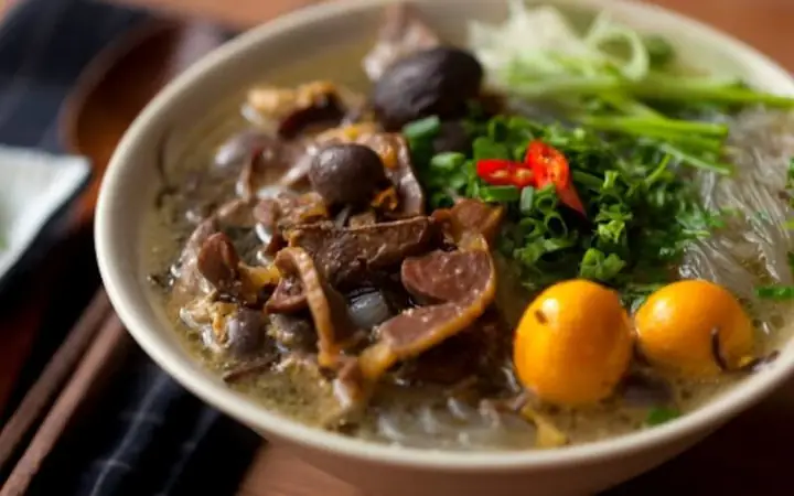 Cách Nấu Miến Xương Heo Thơm Ngon Chuẩn Vị Tại Nhà