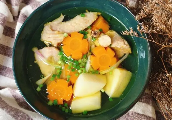 Cách Nấu Món Gà Hầm Thơm Ngon Bổ Dưỡng Chuẩn Vị Gia Đình