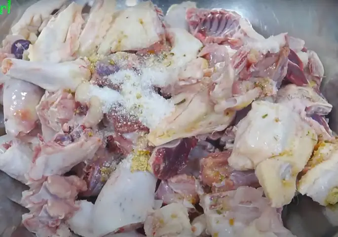 Cách Nấu Món Lẩu Gà Nước Dừa Chuẩn Vị Tại Nhà Đơn Giản