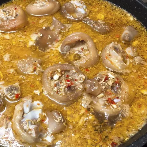 Cách Nấu Móng Giò Kho Sả Ớt Ngon Chuẩn Vị Tại Nhà Cách Nấu Móng Giò Kho Sả Ớt Ngon Chuẩn Vị Tại Nhà