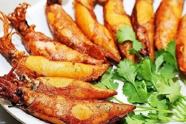 Cách nấu mực chiên mắm giòn ngon đậm đà chuẩn vị