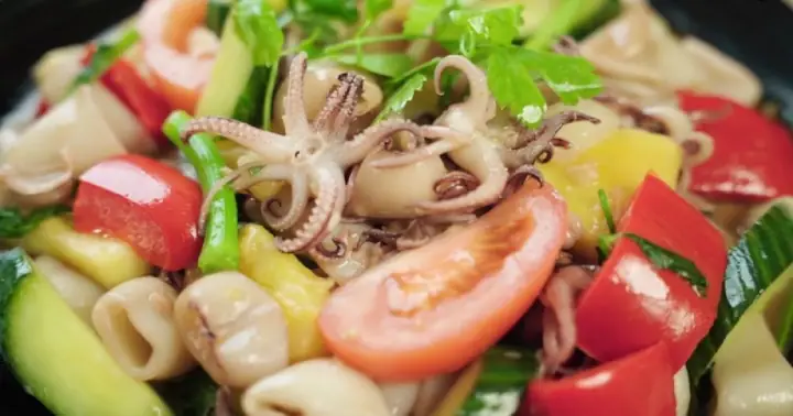 Hướng dẫn chi tiết cách nấu mực chua ngọt ngon chuẩn vị