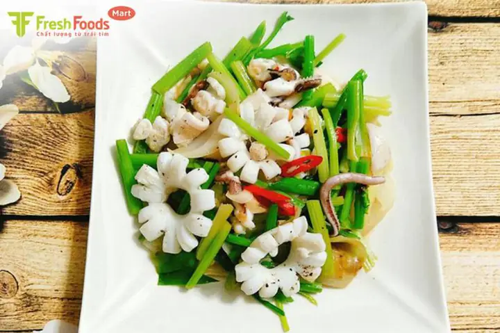 Cách Nấu Mực Xào Cần Tây Thơm Ngon, Giòn Sần Sật Chuẩn Vị