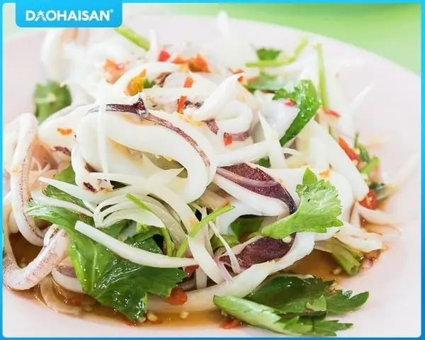 Công thức cách nấu mực xào cần tỏi giòn sần sật, đậm đà Công thức cách nấu mực xào cần tỏi giòn sần sật, đậm đà