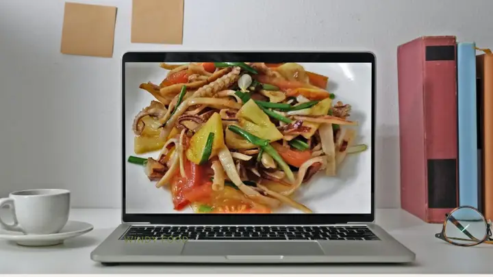 cách nấu mực xào dứa