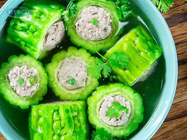 Cách Nấu Mướp Đắng Với Thịt Ngon, Thanh Mát, Không Đắng