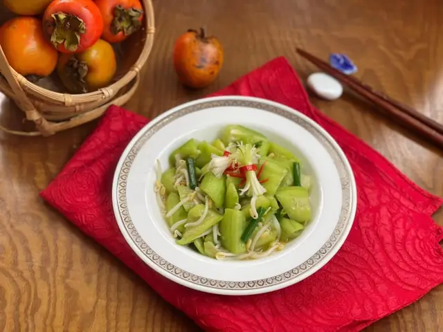 Cách làm món mướp xào giá - Ảnh 3.