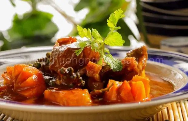 Cách Nấu Nạm Bò Kho Mềm Ngon Đậm Đà Chuẩn Vị Truyền Thống Cách Nấu Nạm Bò Kho Mềm Ngon Đậm Đà Chuẩn Vị Truyền Thống