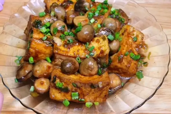 Cách Nấu Nấm Rơm Với Đậu Hũ Thanh Đạm, Đậm Đà Hương Vị