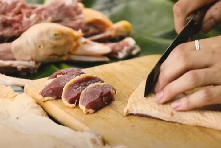 Hướng dẫn chi tiết cách nấu ngan giả cầy miền Trung chuẩn vị tại nhà