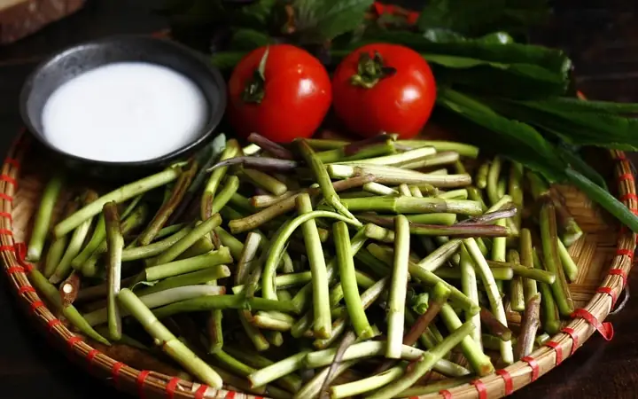 cách nấu ngó khoai không bị ngứa