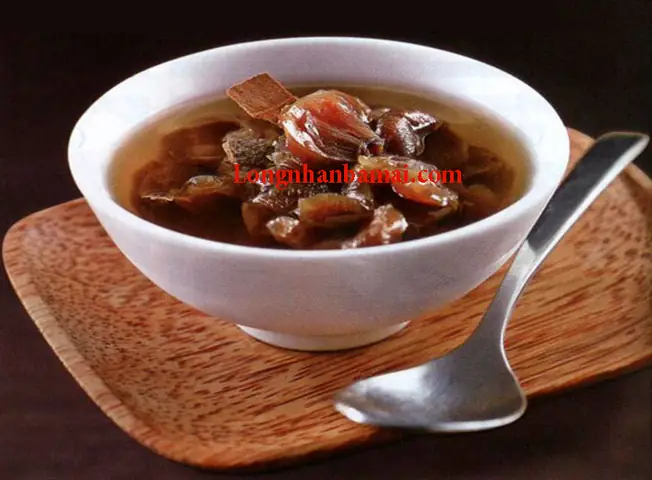 Vào bếp cùng Mai’Store tìm hiểu cách nấu chè nhãn nhục đường phèn, táo đỏ, kỷ tử thanh mát, dùng làm món tráng miệng ăn cùng với bánh plan, bánh quy thì rất tuyệt vời.