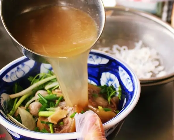 Hướng Dẫn Cách Nấu Nồi Nước Dùng Ngon Tuyệt Hảo Cho Phở