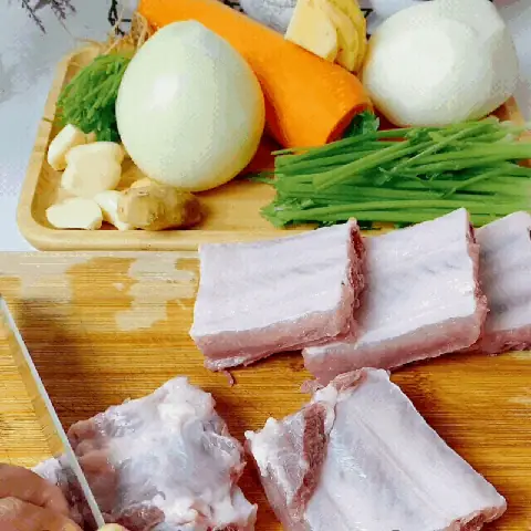 Cách Nấu Nước Dùng Cô Đặc Đậm Đà Tại Nhà