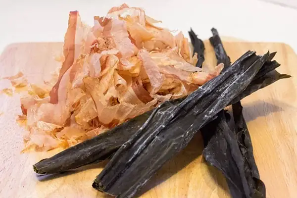 Hướng Dẫn Cách Nấu Nước Dùng Dashi Ngon Chuẩn Vị Nhật