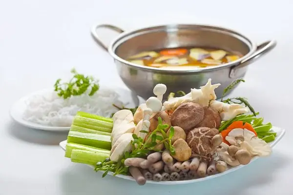 Cách Nấu Nước Dùng Lẩu Chua Cay Chuẩn Vị, Đậm Đà Tại Nhà