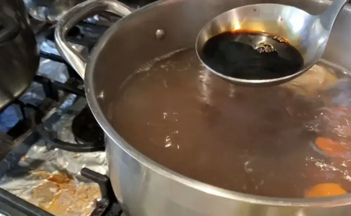 Hướng Dẫn Chi Tiết Cách Nấu Nước Dùng Mì Chuẩn Vị Tại Nhà Hướng Dẫn Chi Tiết Cách Nấu Nước Dùng Mì Chuẩn Vị Tại Nhà