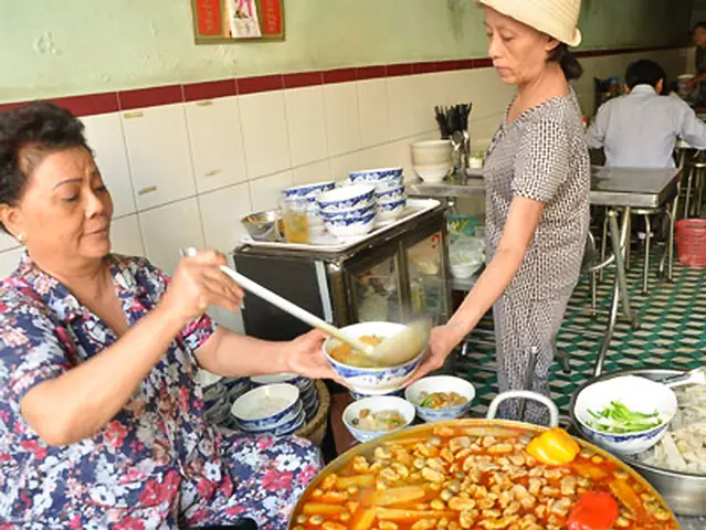 Cách Nấu Nước Lèo Bún Chả Cá Quy Nhơn Đậm Đà, Thơm Ngon