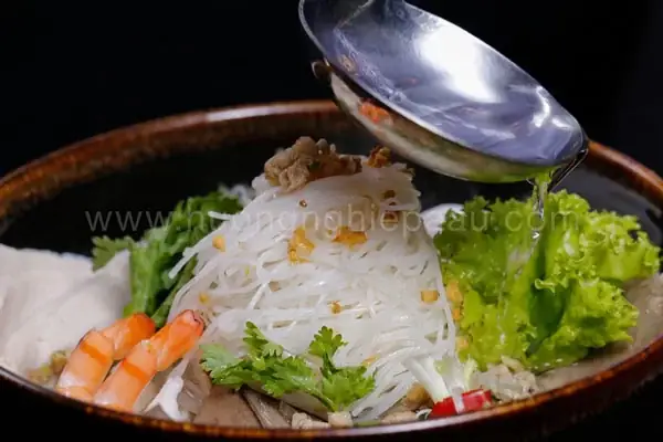 cách nấu nước lèo hủ tiếu